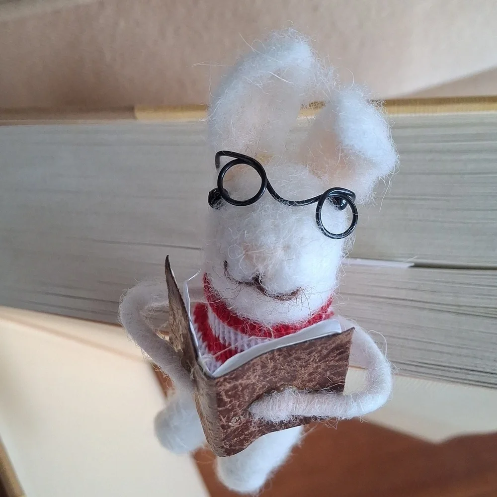 NIB Felted Rabbit Bookmark - Picture 3 of 5